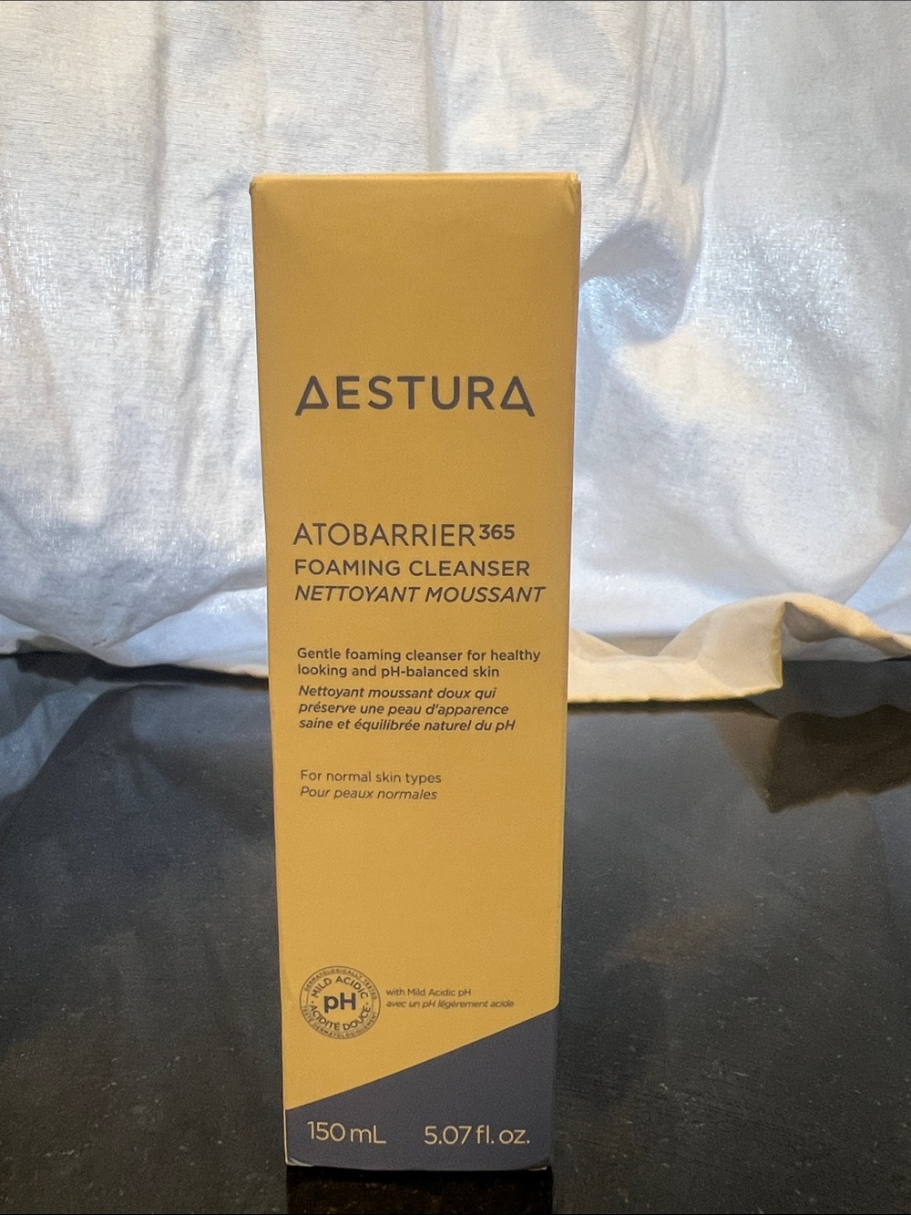 Atobarrier365 Foaming Cleanser — Yellow